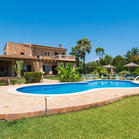 Fantastische Mit Ueberdachter Terrasse בית נופש