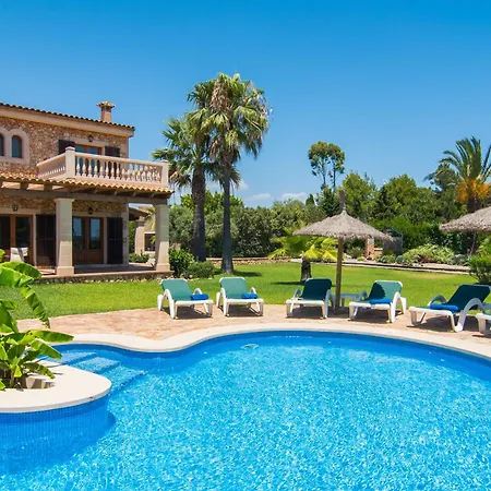 Fantastische Mit Ueberdachter Terrasse Dom wakacyjny S'Horta